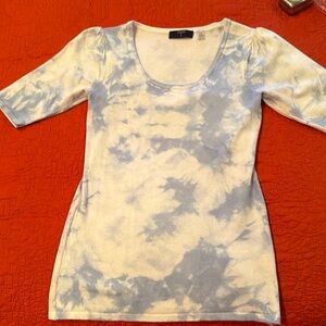 Women’s Tahari Sweater